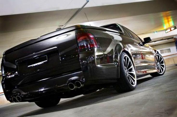 HOLDEN-COMMODORE-VF-SS-UTE-ASPIRE-FULL-POLISH-BLACK
